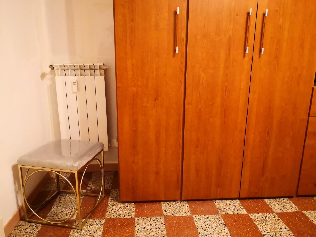 Angoletto Di Trastevere Roma Exterior foto